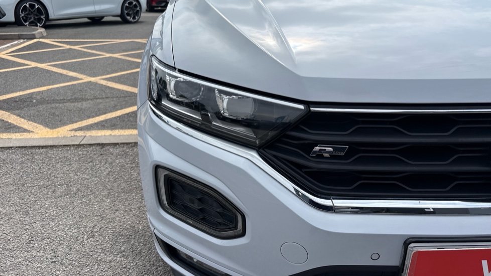 Volkswagen T-Roc 1.5 TSI EVO R-Line 5dr Petrol Hatchback - Image 38
