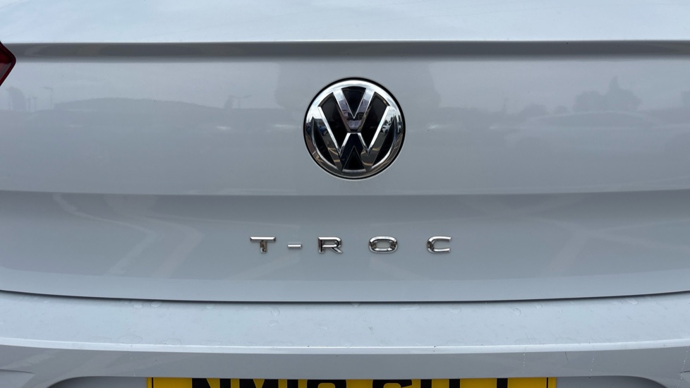 Volkswagen T-Roc 1.5 TSI EVO R-Line 5dr Petrol Hatchback - Image 46