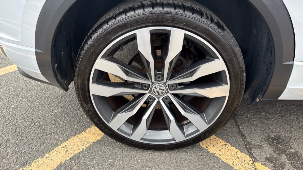 Volkswagen T-Roc 1.5 TSI EVO R-Line 5dr Petrol Hatchback - Image 48