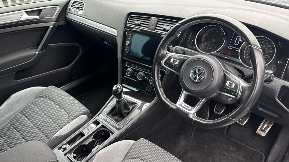 Volkswagen Golf 1.5 TSI EVO 150 R-Line Edition 5dr Petrol Hatchback - Image 11