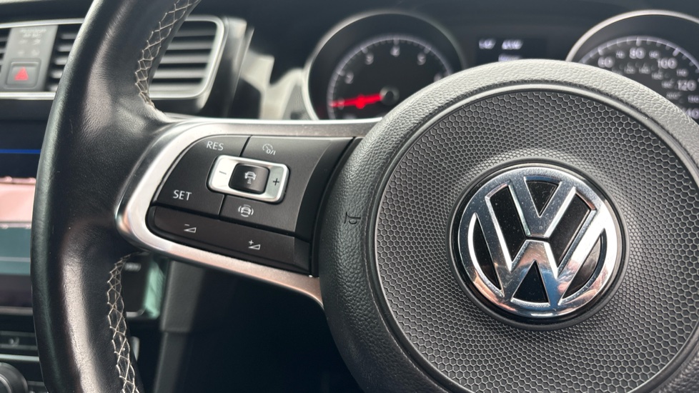 Volkswagen Golf 1.5 TSI EVO 150 R-Line Edition 5dr Petrol Hatchback - Image 25