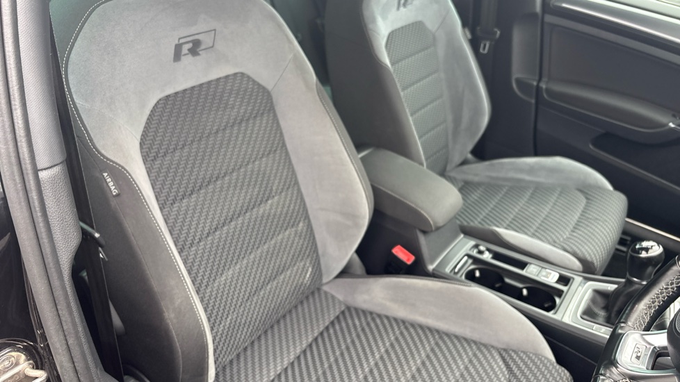 Volkswagen Golf 1.5 TSI EVO 150 R-Line Edition 5dr Petrol Hatchback - Image 30