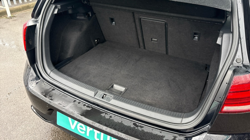 Volkswagen Golf 1.5 TSI EVO 150 R-Line Edition 5dr Petrol Hatchback - Image 43
