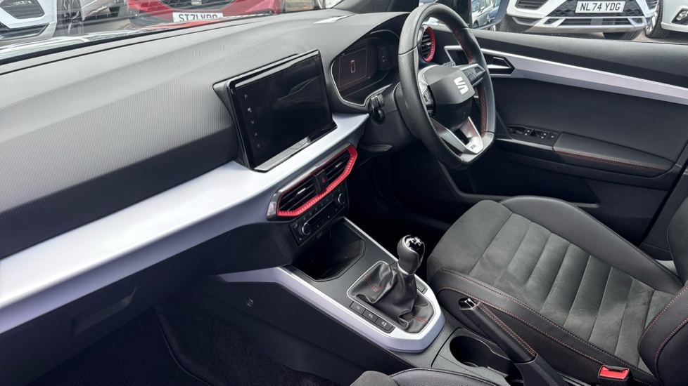 SEAT Arona 1.0 TSI 110 FR Sport 5dr Petrol Hatchback - Image 9