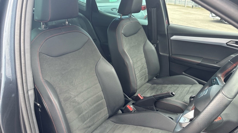 SEAT Arona 1.0 TSI 110 FR Sport 5dr Petrol Hatchback - Image 34
