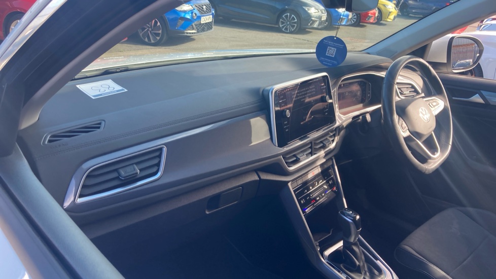 Volkswagen T-Roc 1.5 TSI Style 5dr DSG Petrol Hatchback - Image 9