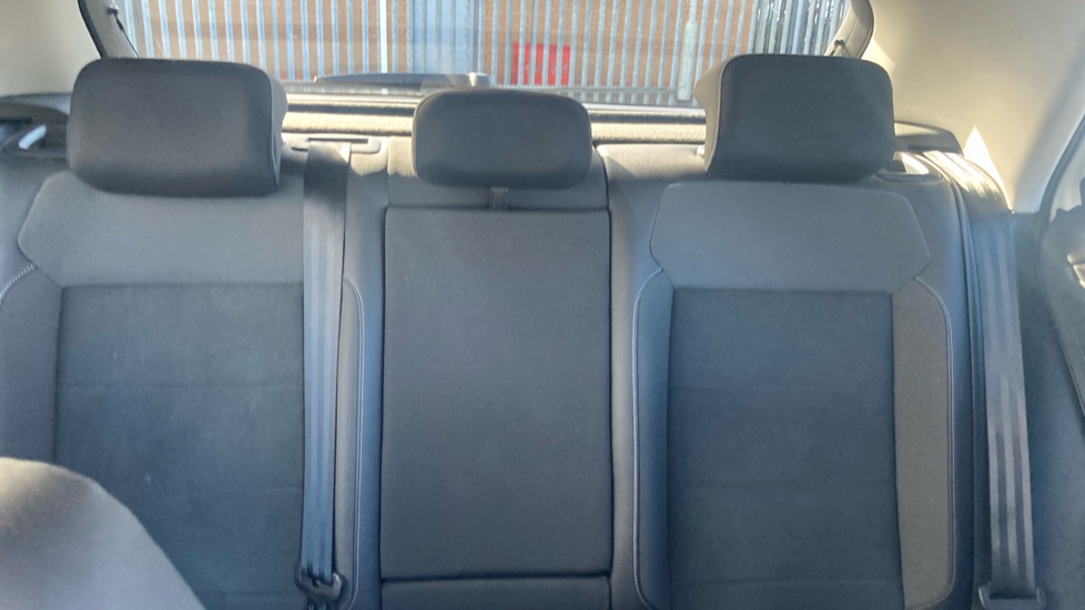 Volkswagen T-Roc 1.5 TSI Style 5dr DSG Petrol Hatchback - Image 15