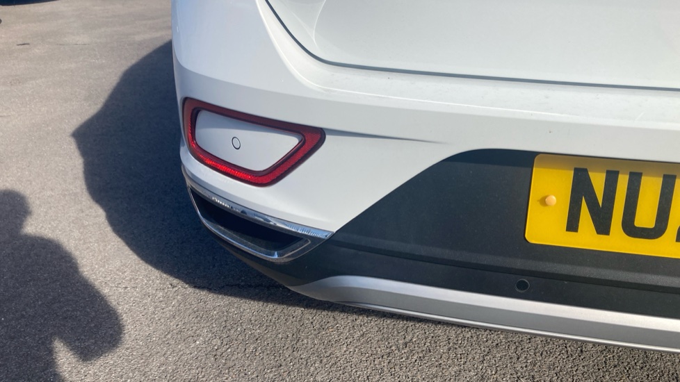 Volkswagen T-Roc 1.5 TSI Style 5dr DSG Petrol Hatchback - Image 28