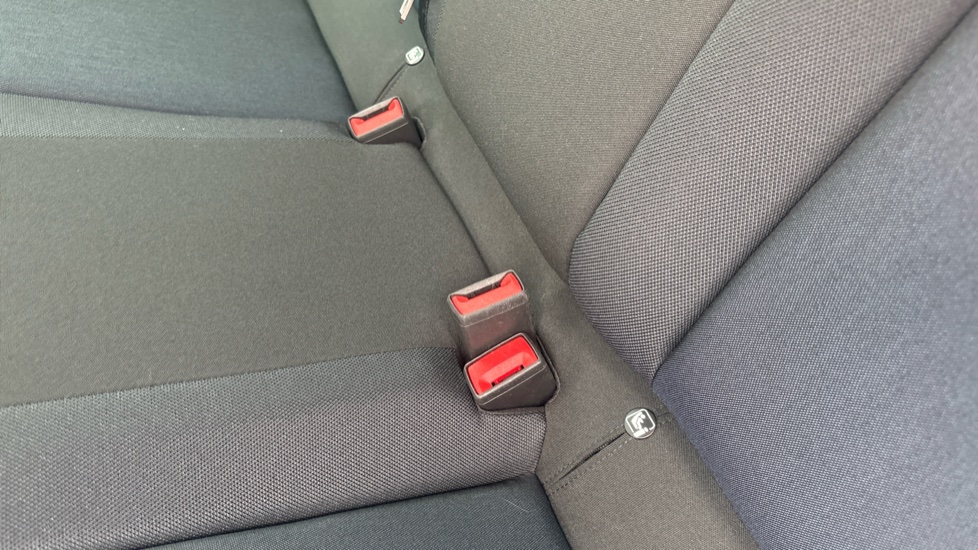 SEAT Ibiza 1.0 TSI 115 FR 5dr Petrol Hatchback - Image 17