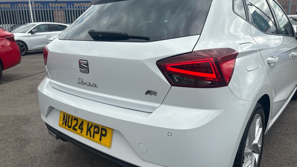 SEAT Ibiza 1.0 TSI 115 FR 5dr Petrol Hatchback - Image 27