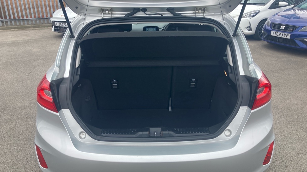 Ford Fiesta 1.0 EcoBoost Zetec 5dr Petrol Hatchback - Image 4