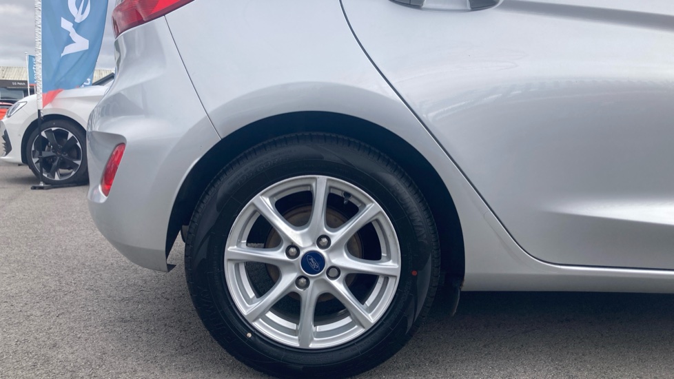 Ford Fiesta 1.0 EcoBoost Zetec 5dr Petrol Hatchback - Image 7