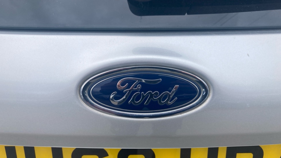 Ford Fiesta 1.0 EcoBoost Zetec 5dr Petrol Hatchback - Image 21