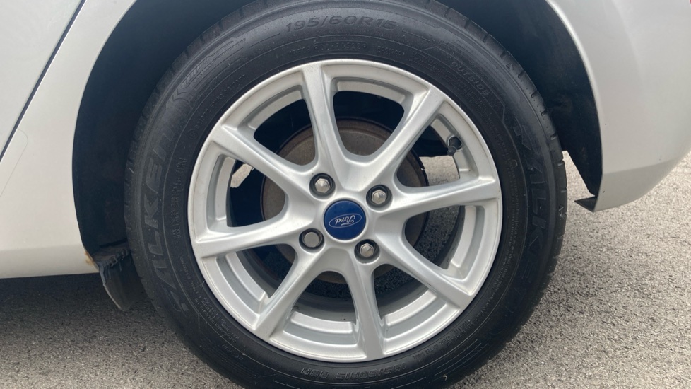 Ford Fiesta 1.0 EcoBoost Zetec 5dr Petrol Hatchback - Image 26