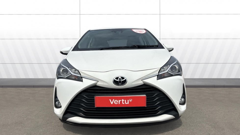 Toyota Yaris 1.5 VVT-i Icon Tech 5dr Petrol Hatchback - Image 3
