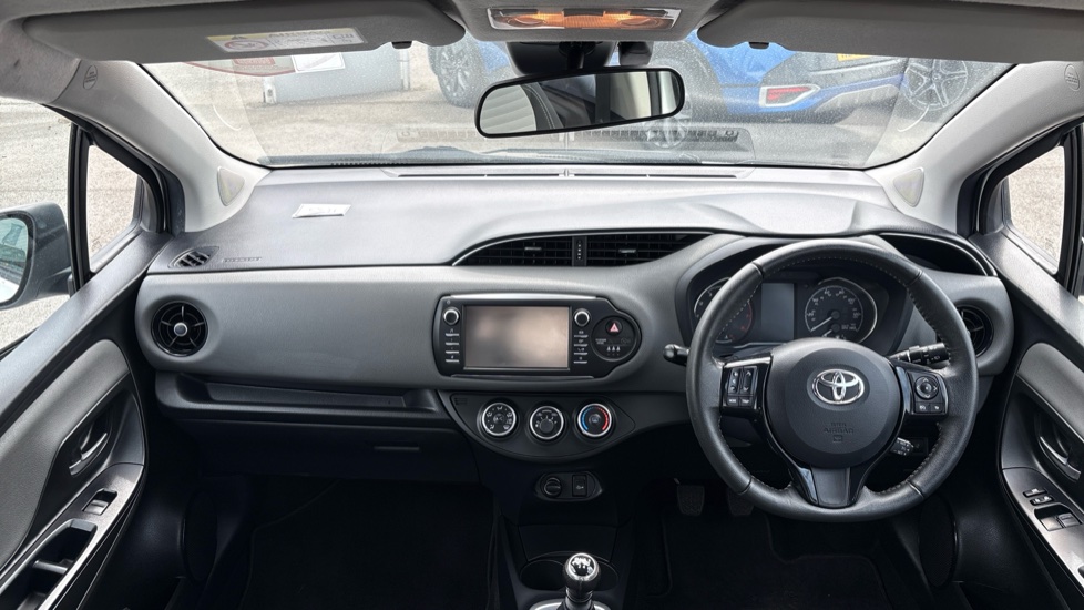 Toyota Yaris 1.5 VVT-i Icon Tech 5dr Petrol Hatchback - Image 10