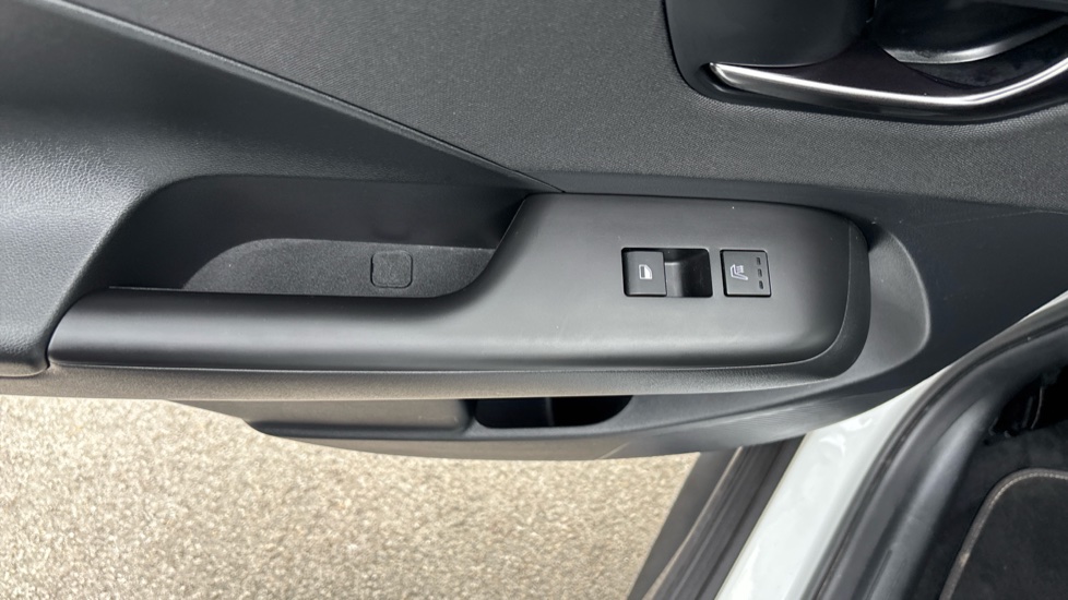 Hyundai KONA 1.6 GDi Hybrid N Line 5dr DCT Hybrid Hatchback - Image 34