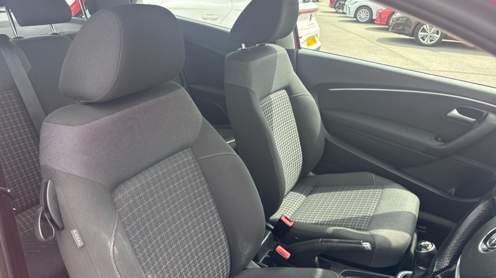 Volkswagen Polo 1.2 TSI SE 3dr Petrol Hatchback - Image 30