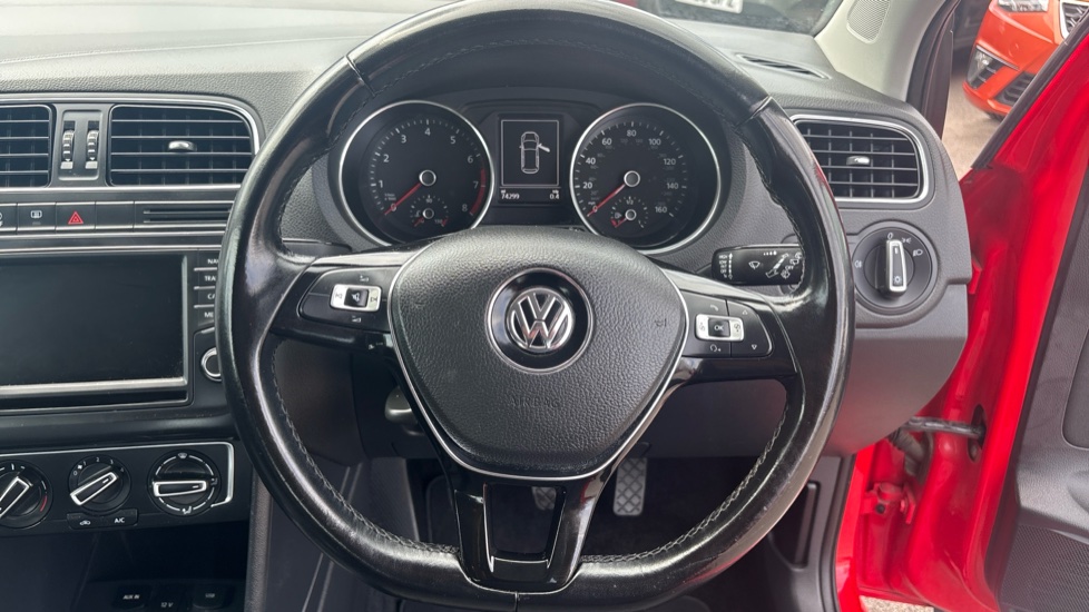 Volkswagen Polo 1.2 TSI SE 3dr Petrol Hatchback - Image 34