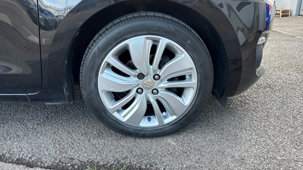 Suzuki Swift 1.0 Boosterjet SZ-T 5dr Petrol Hatchback - Image 31