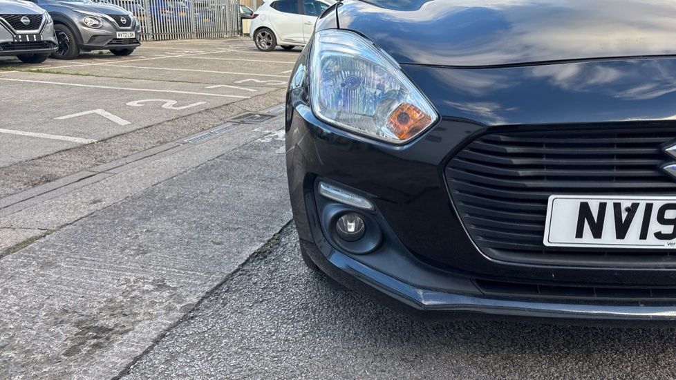 Suzuki Swift 1.0 Boosterjet SZ-T 5dr Petrol Hatchback - Image 32
