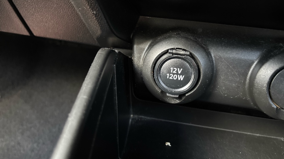 Suzuki Swift 1.0 Boosterjet SZ-T 5dr Petrol Hatchback - Image 43