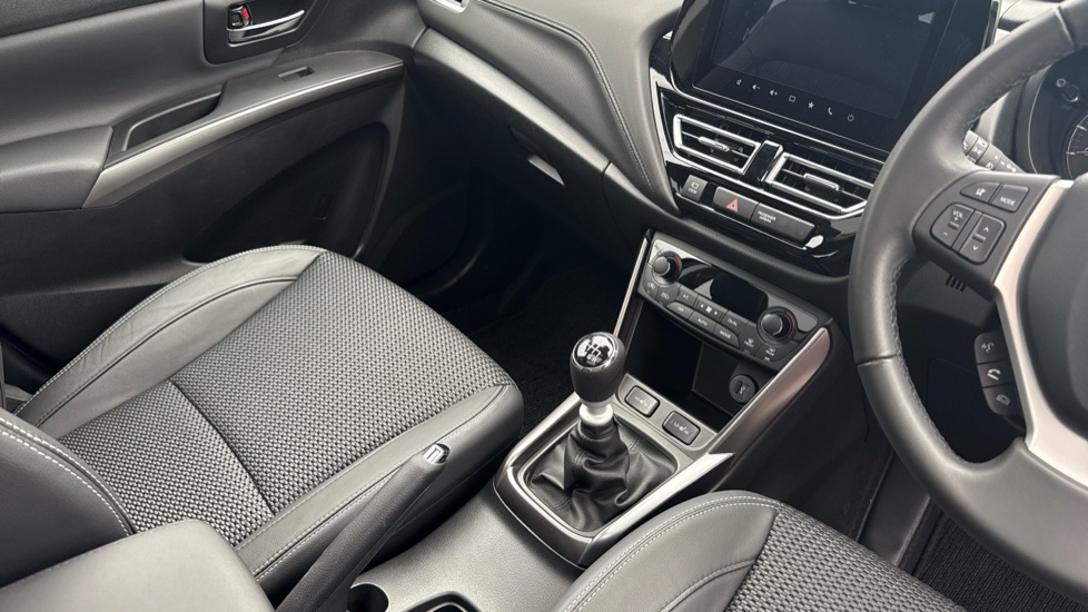 Suzuki S-Cross 1.4 Boosterjet 48V Hybrid Ultra 5dr Petrol Hatchback - Image 14