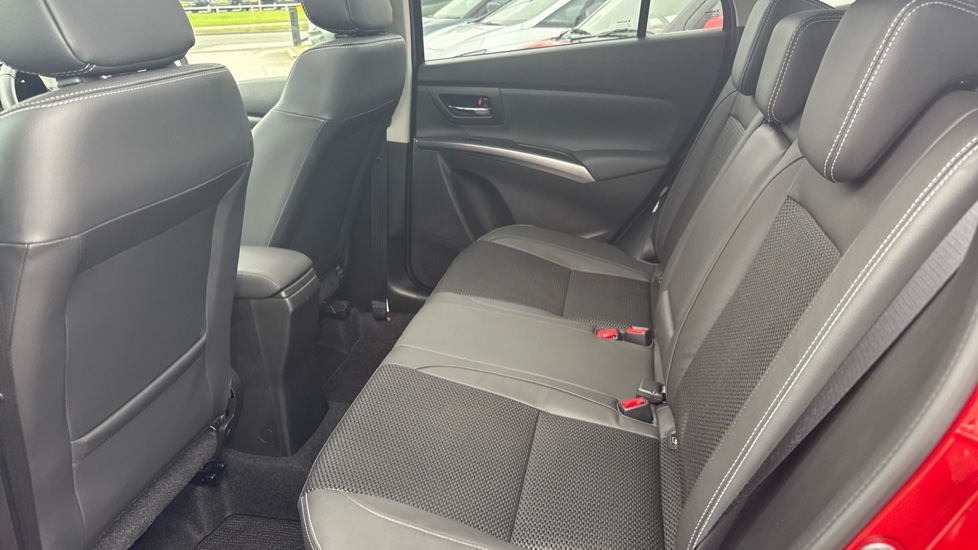 Suzuki S-Cross 1.4 Boosterjet 48V Hybrid Ultra 5dr Petrol Hatchback - Image 16