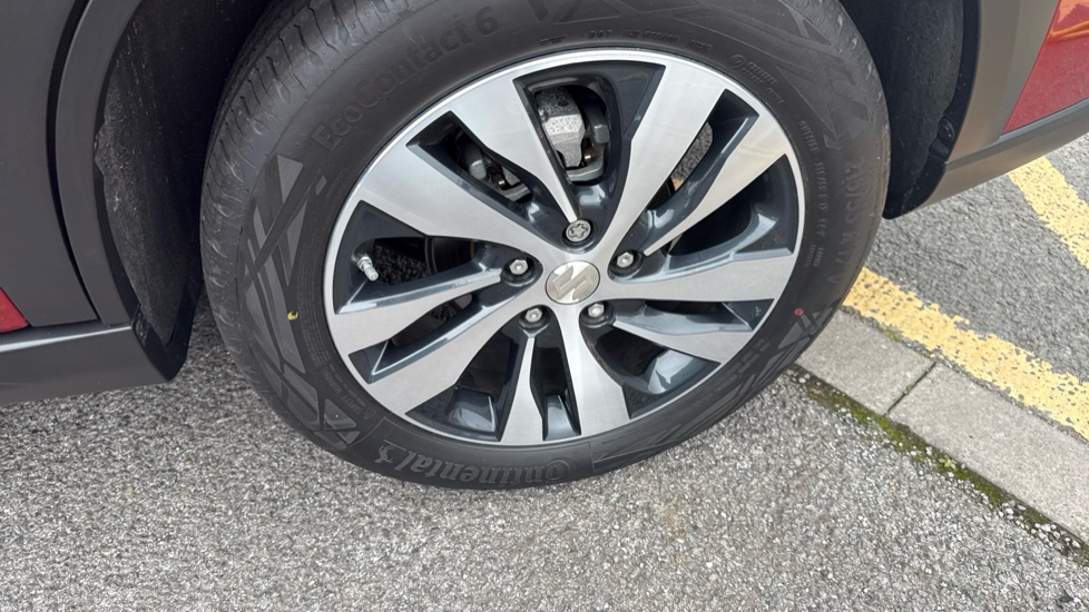 Suzuki S-Cross 1.4 Boosterjet 48V Hybrid Ultra 5dr Petrol Hatchback - Image 37