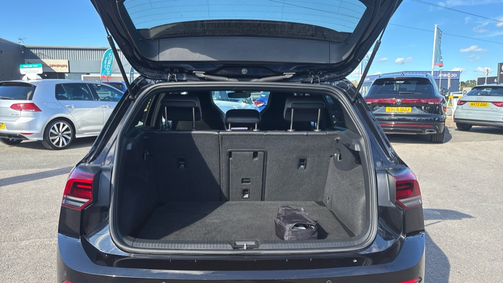 Volkswagen Golf 1.5 TSI R-Line 5dr Petrol Hatchback - Image 4