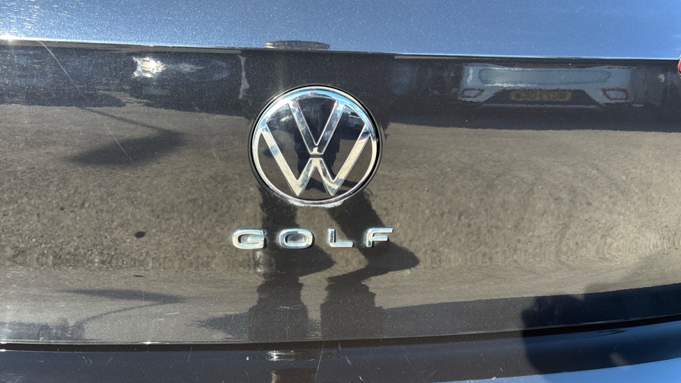 Volkswagen Golf 1.5 TSI R-Line 5dr Petrol Hatchback - Image 23