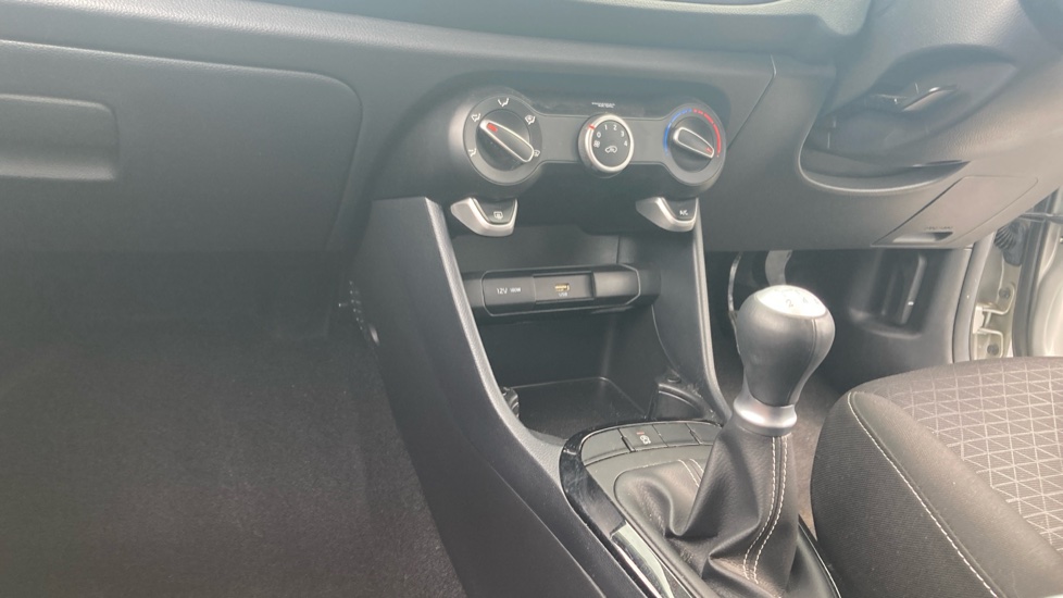 Kia Picanto 1.0 2 5dr [4 seats] Petrol Hatchback - Image 13