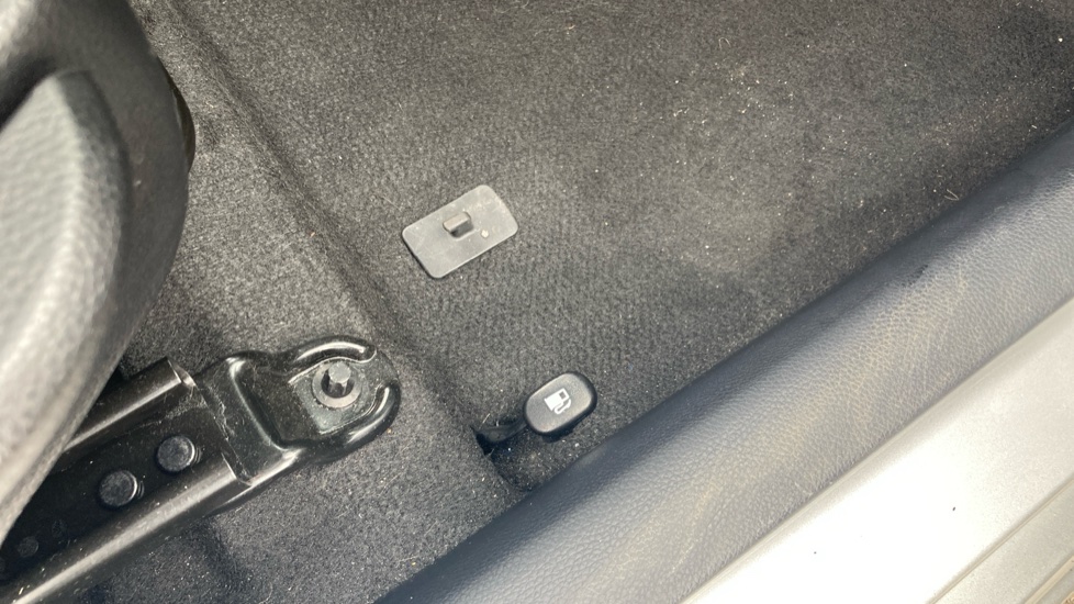 Kia Picanto 1.0 2 5dr [4 seats] Petrol Hatchback - Image 31