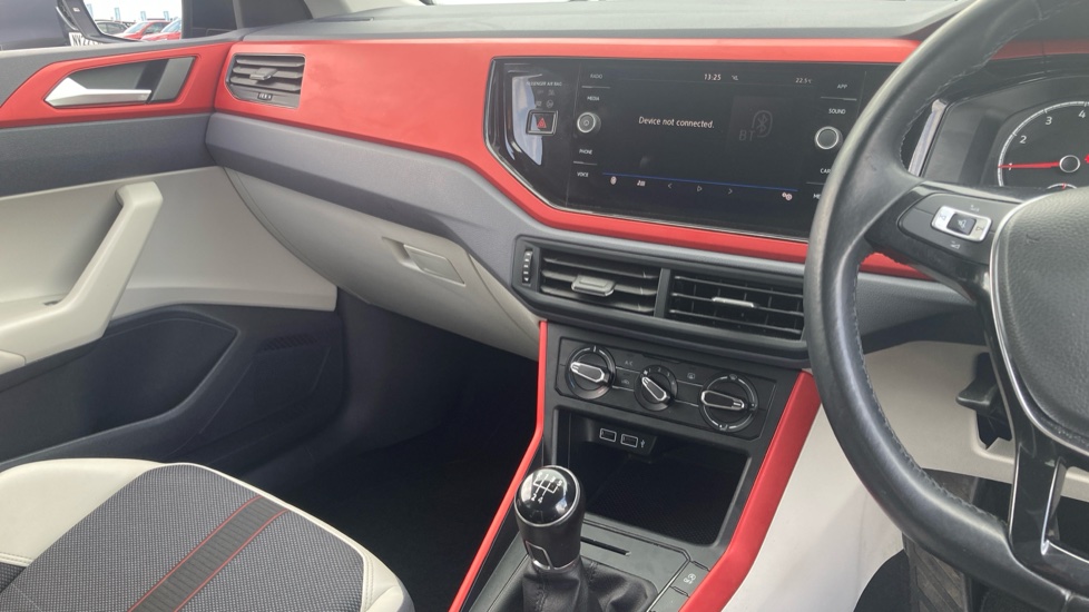 Volkswagen Polo 1.0 TSI 95 Beats 5dr Petrol Hatchback - Image 14