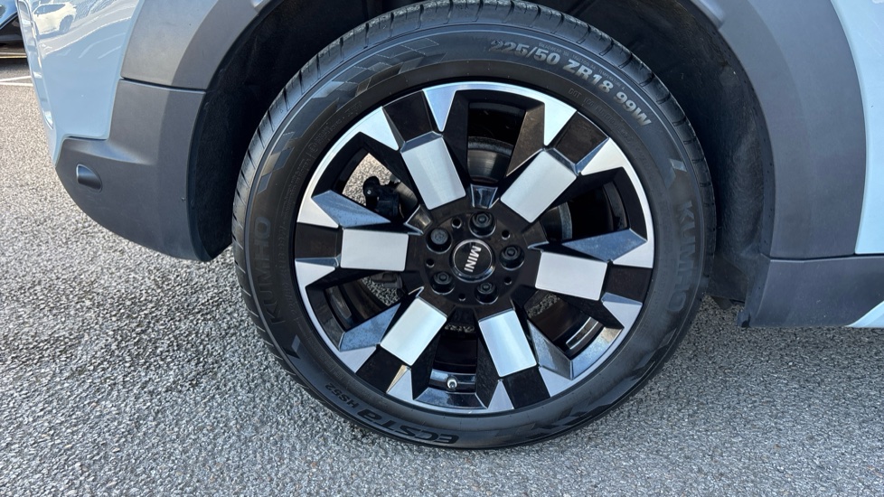 MINI Countryman 1.5 Cooper Untamed Edition 5dr Auto Petrol Hatchback - Image 27