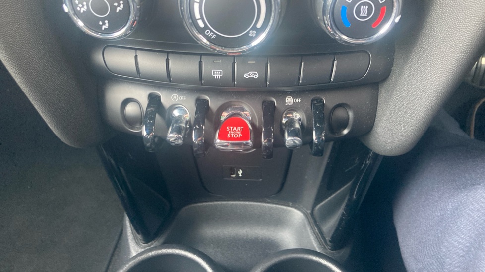 MINI Hatchback 2.0 John Cooper Works GP II 3dr Auto [8 Speed] Petrol Hatchback - Image 35