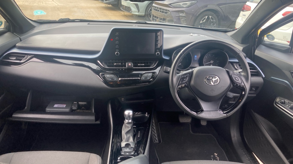 Toyota C-HR 1.8 Hybrid Design 5dr CVT Hybrid Hatchback - Image 10