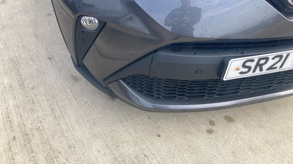 Toyota C-HR 1.8 Hybrid Design 5dr CVT Hybrid Hatchback - Image 34
