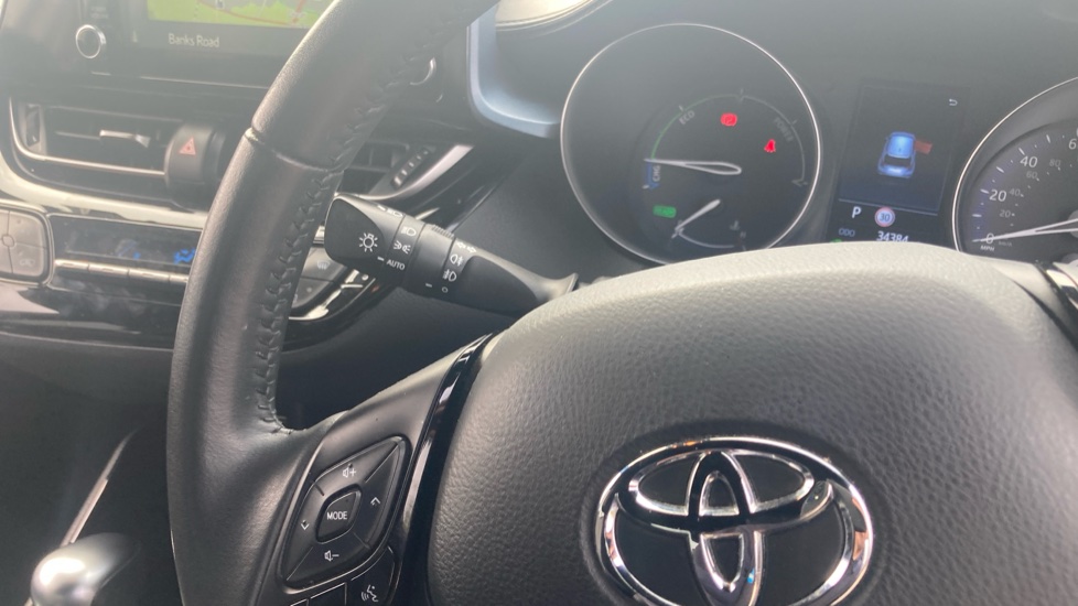 Toyota C-HR 1.8 Hybrid Design 5dr CVT Hybrid Hatchback - Image 46