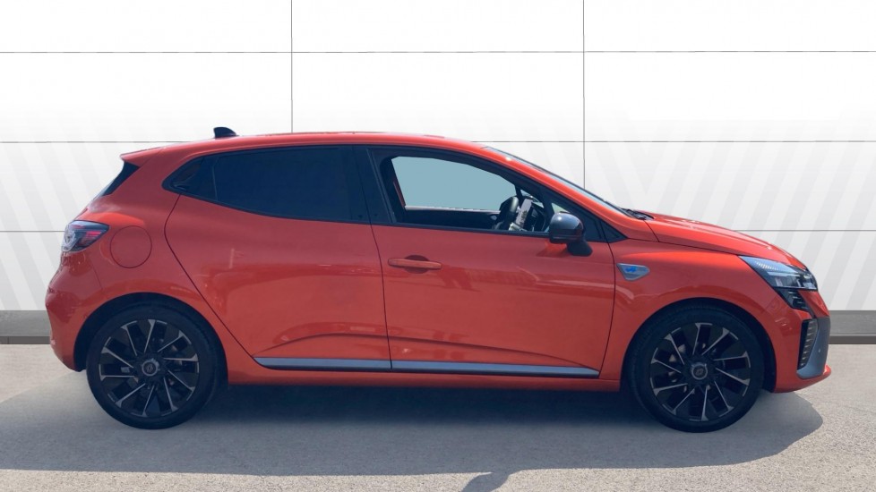 Renault Clio 1.0 TCe 90 Esprit Alpine 5dr Petrol Hatchback - Image 5