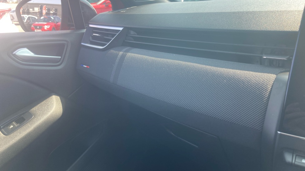 Renault Clio 1.0 TCe 90 Esprit Alpine 5dr Petrol Hatchback - Image 39