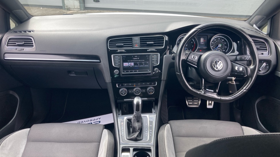 Volkswagen Golf 2.0 TSI R 5dr DSG Petrol Hatchback - Image 10