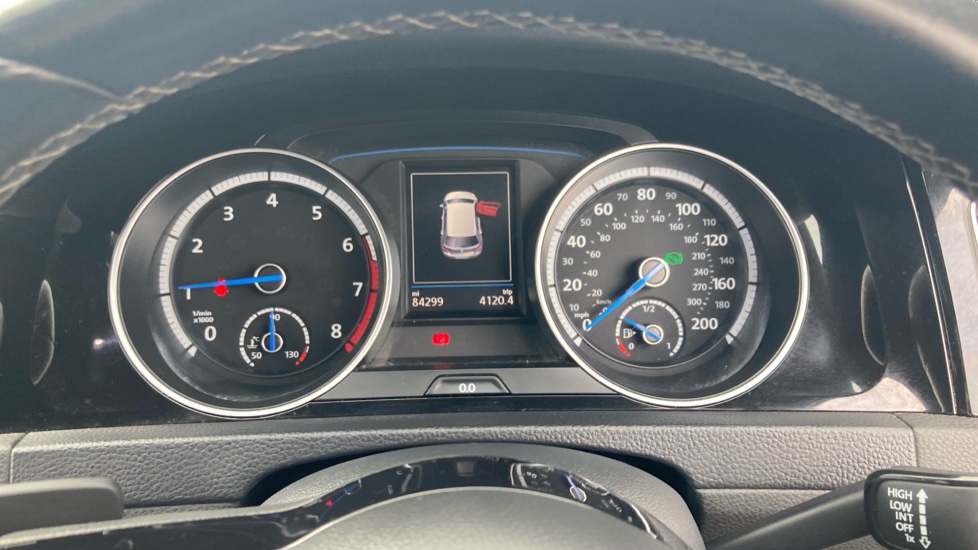 Volkswagen Golf 2.0 TSI R 5dr DSG Petrol Hatchback - Image 18