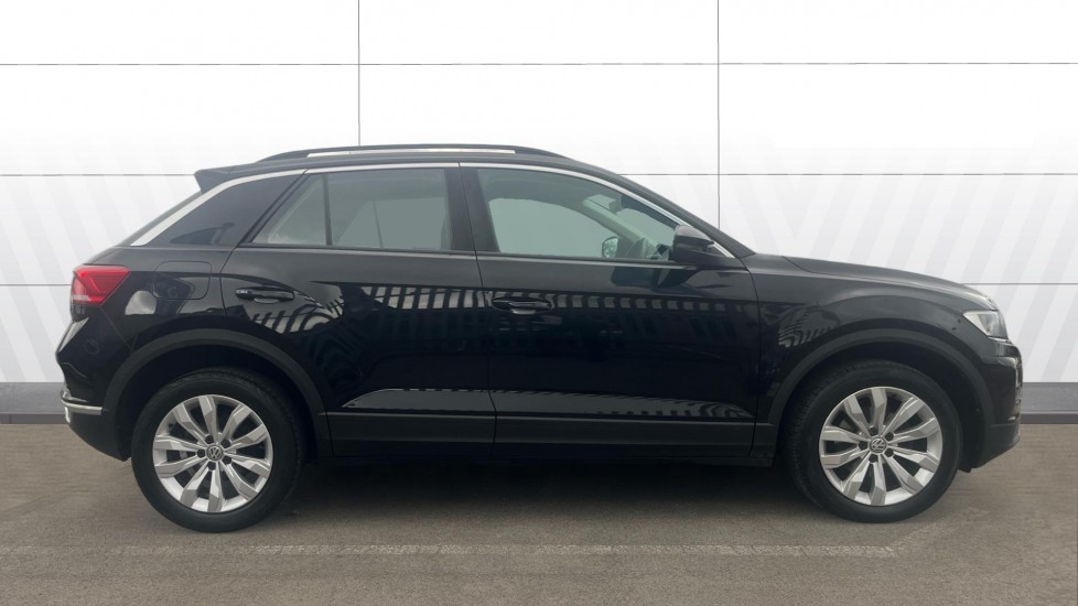 Volkswagen T-Roc 1.5 TSI EVO SE 5dr Petrol Hatchback - Image 5