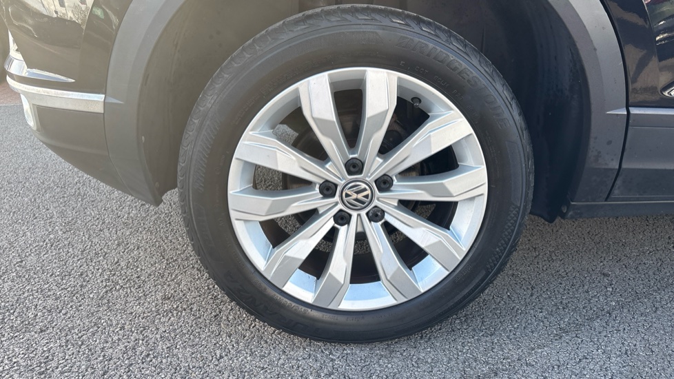 Volkswagen T-Roc 1.5 TSI EVO SE 5dr Petrol Hatchback - Image 33