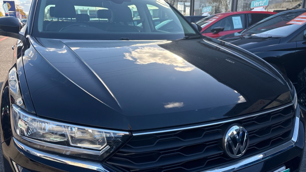 Volkswagen T-Roc 1.5 TSI EVO SE 5dr Petrol Hatchback - Image 40