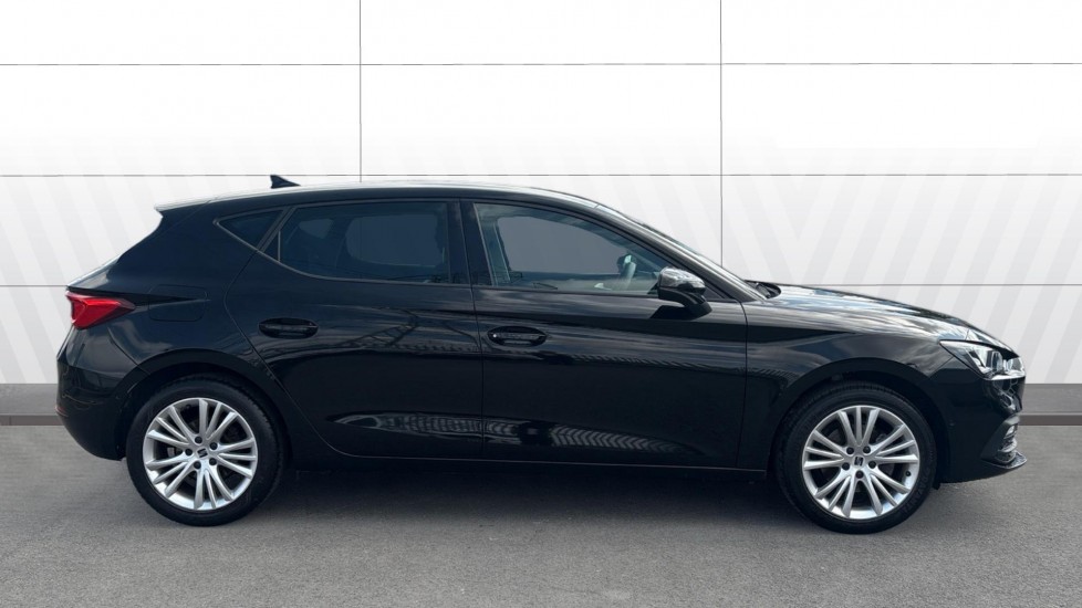 SEAT Leon 1.5 TSI EVO SE Dynamic 5dr Petrol Hatchback - Image 5