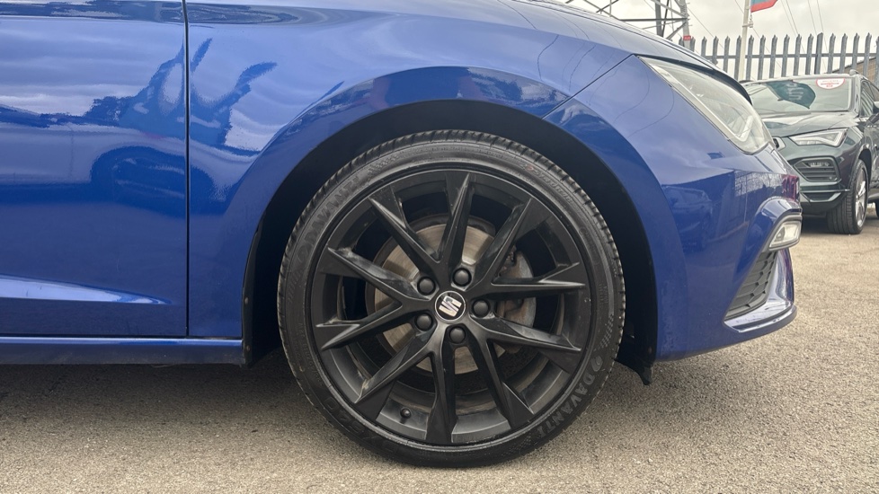 SEAT Leon 1.5 TSI EVO FR Black Edition [EZ] 5dr Petrol Hatchback - Image 7