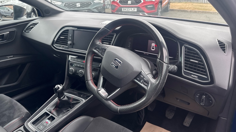 SEAT Leon 1.5 TSI EVO FR Black Edition [EZ] 5dr Petrol Hatchback - Image 11