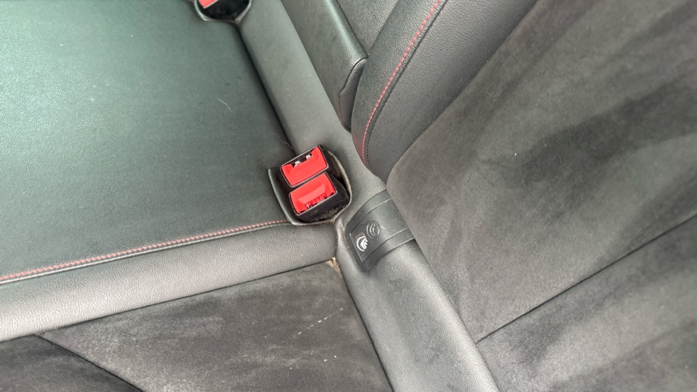 SEAT Leon 1.5 TSI EVO FR Black Edition [EZ] 5dr Petrol Hatchback - Image 17